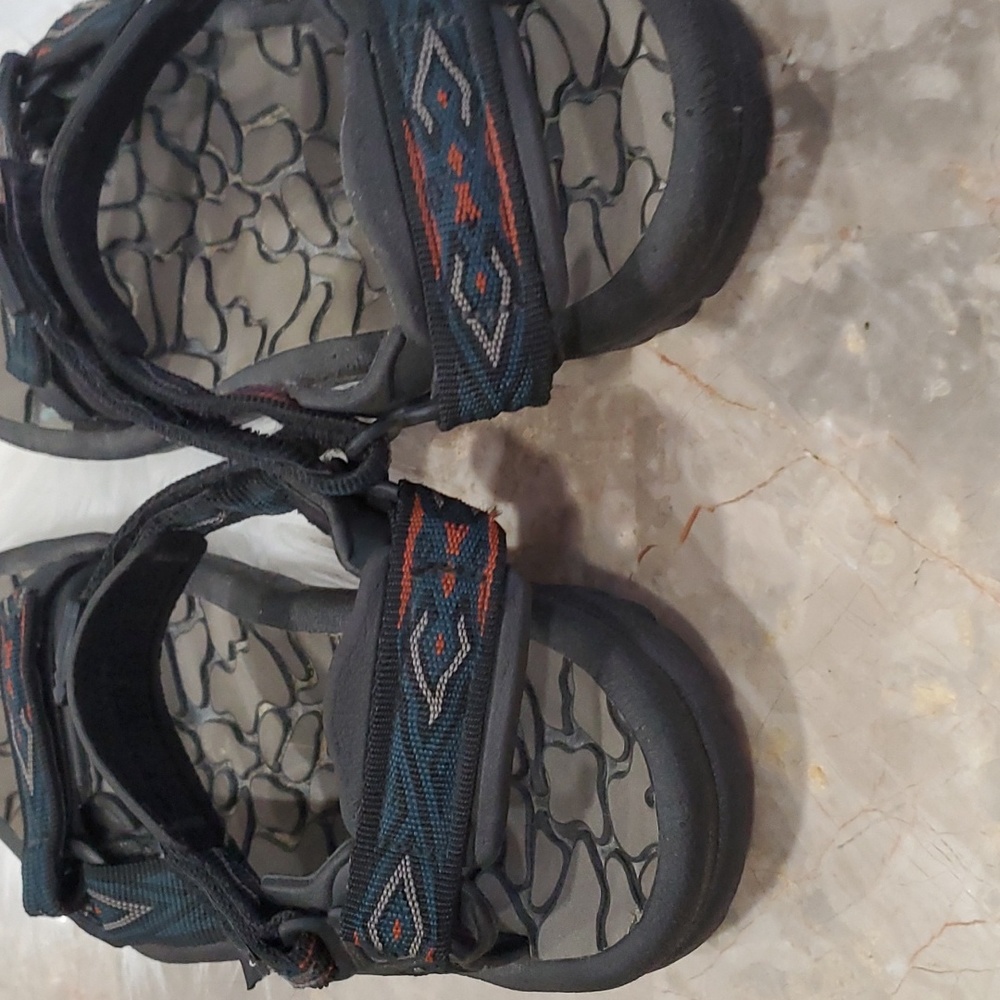 Teva black sandals size 9 - Picture 5 of 12